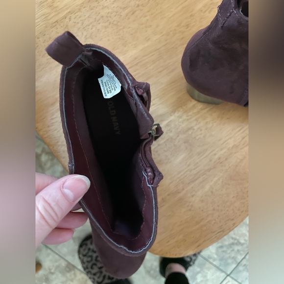 Deep burgundy size 8 booties worn once. - Picture 7 of 8